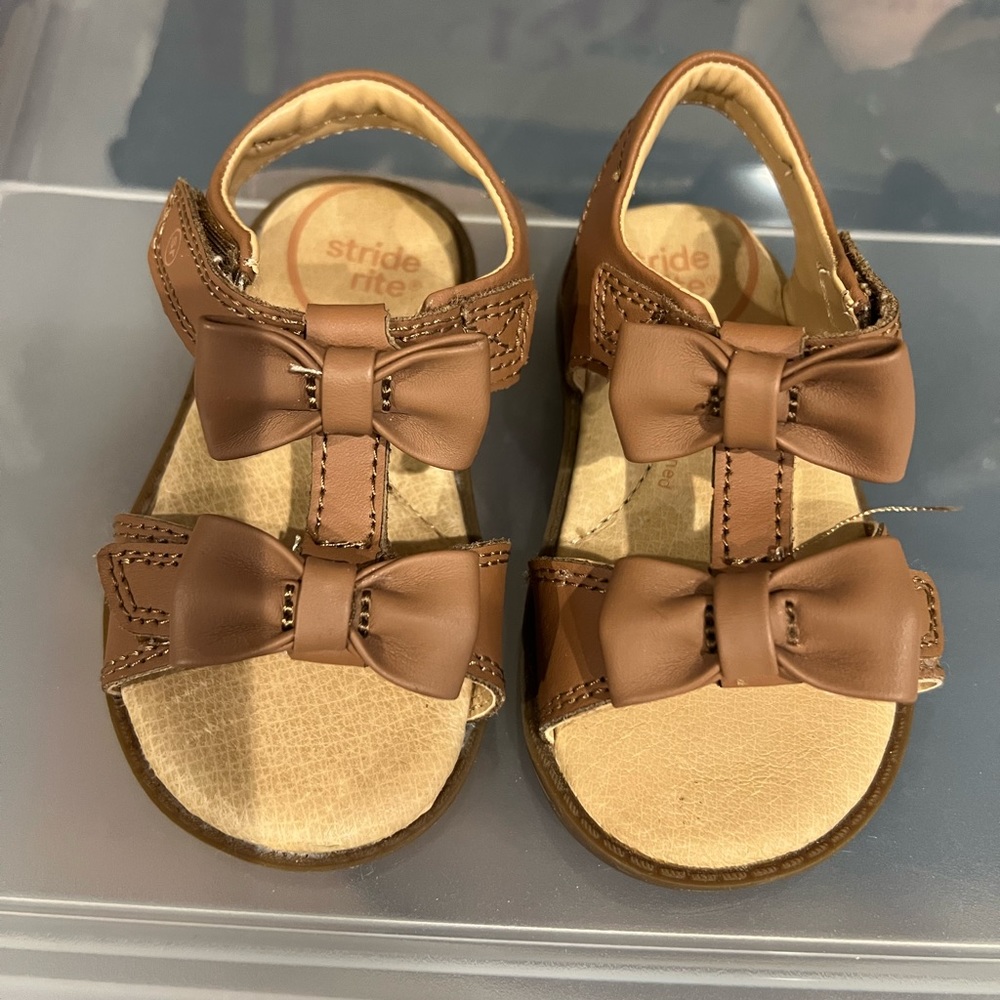 NEW- without tags. Stride Rite Infant/Toddler's Emarose Sandal in brown. Size 6